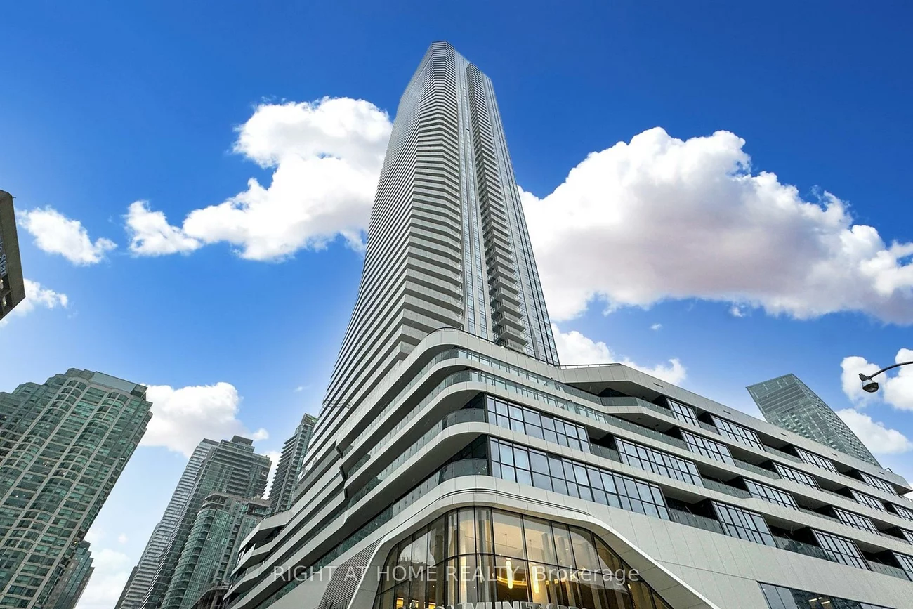 28, Freeland, Waterfront Communities C8, Toronto