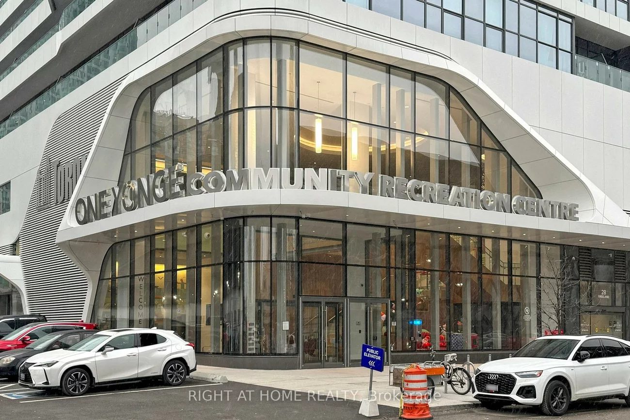 28, Freeland, Waterfront Communities C8, Toronto