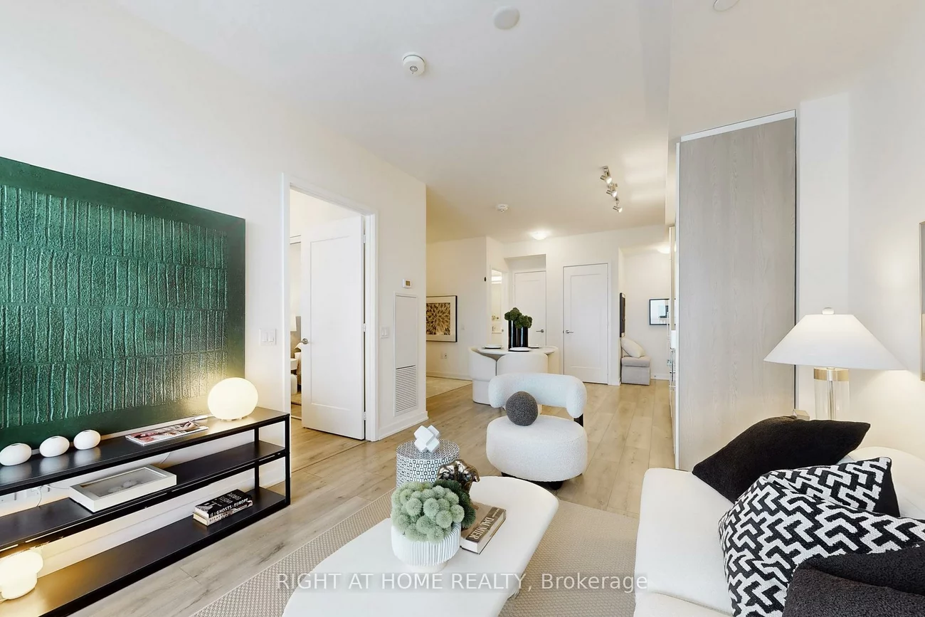 28, Freeland, Waterfront Communities C8, Toronto