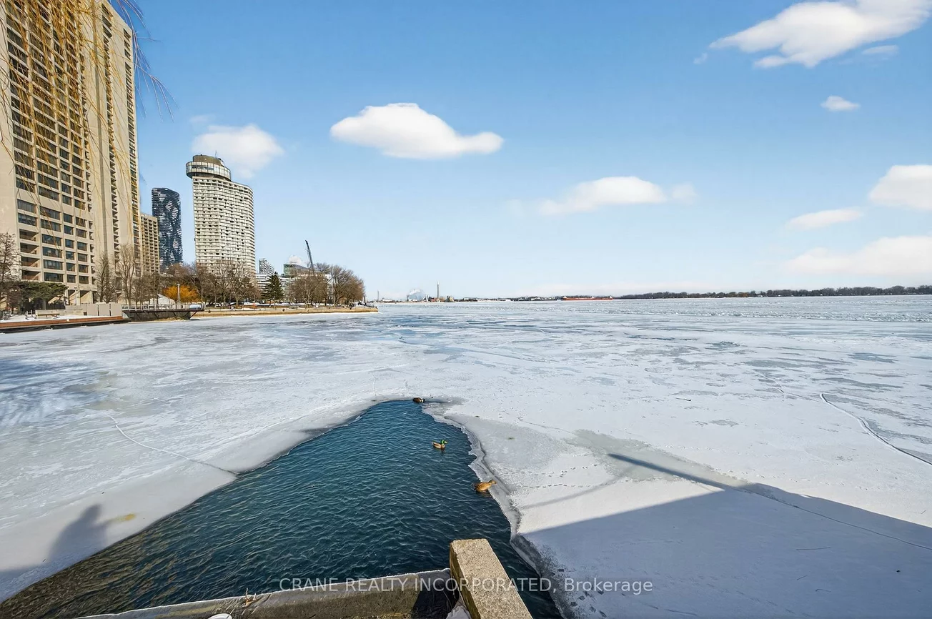 77, Harbour, Waterfront Communities C1, Toronto