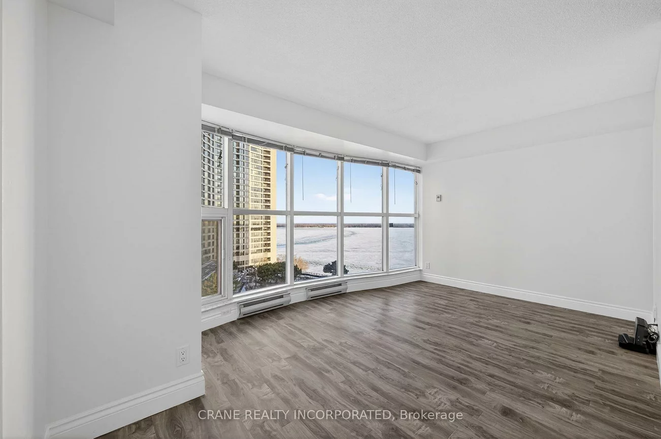 77, Harbour, Waterfront Communities C1, Toronto