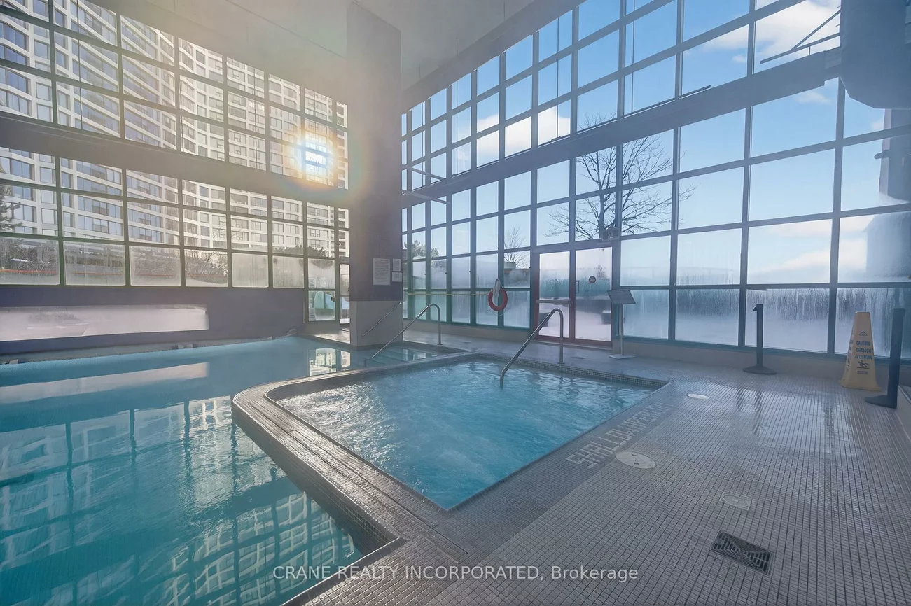 77, Harbour, Waterfront Communities C1, Toronto