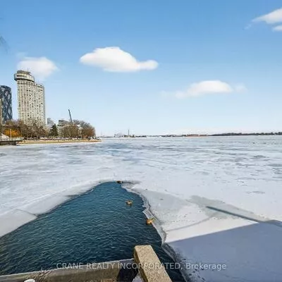 77, Harbour, Waterfront Communities C1, Toronto