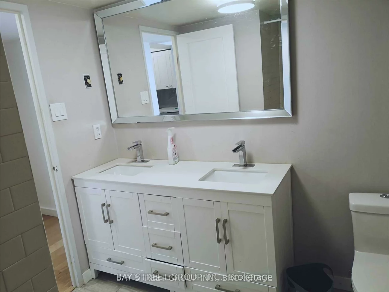 117, Gerrard, Church-Yonge Corridor, Toronto