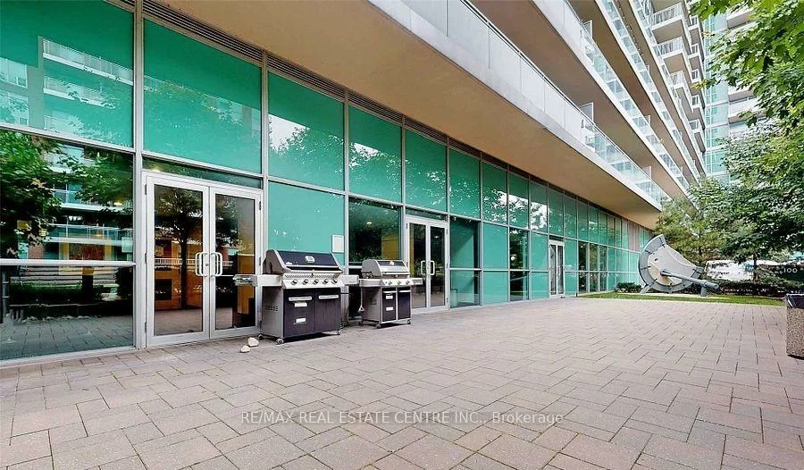 100, Western Battery, Niagara, Toronto