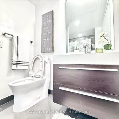 39, Roehampton, Mount Pleasant West, Toronto