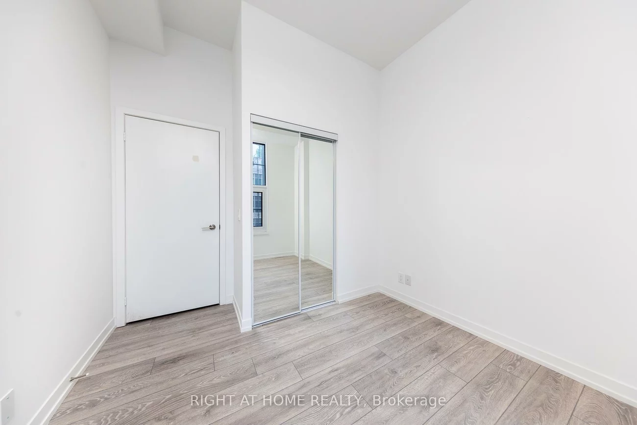 55, Mercer, Waterfront Communities C1, Toronto