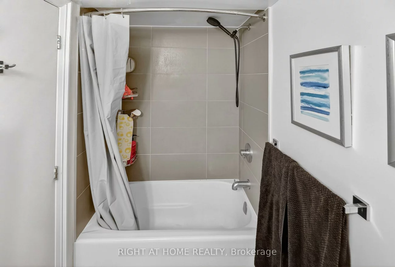 155, Yorkville, Annex, Toronto