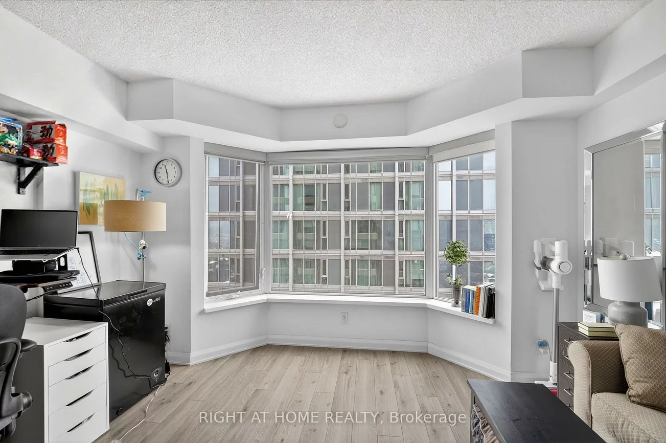 155, Yorkville, Annex, Toronto