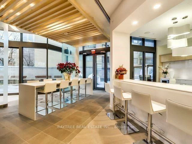 45, Charles, Church-Yonge Corridor, Toronto