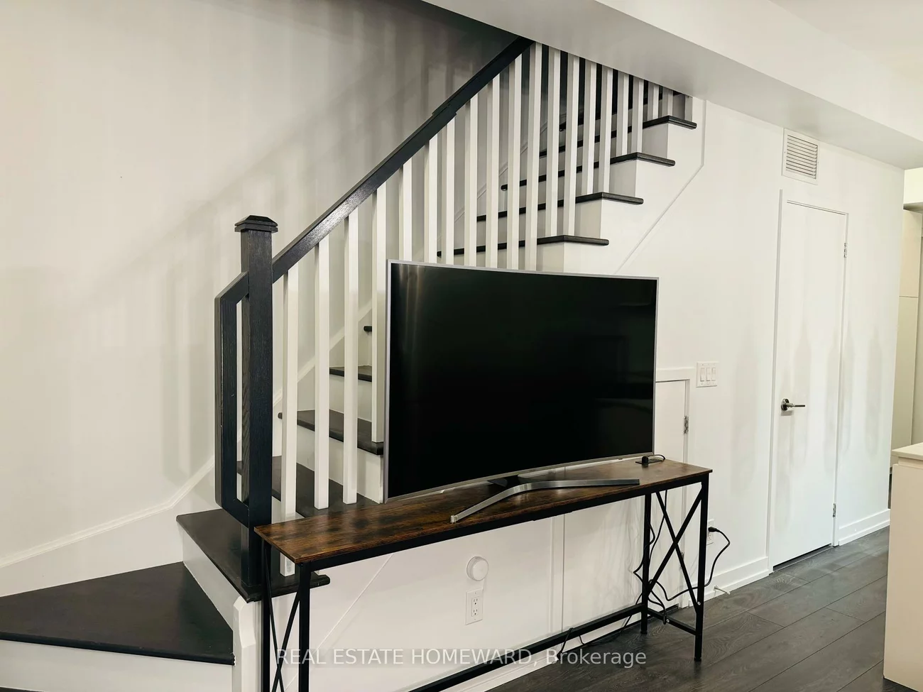 17, St. Bartholomew, Regent Park, Toronto