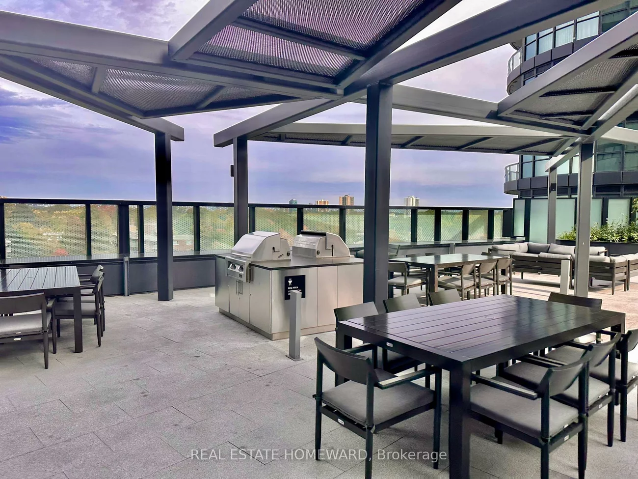 585, BLOOR, North St. James Town, Toronto