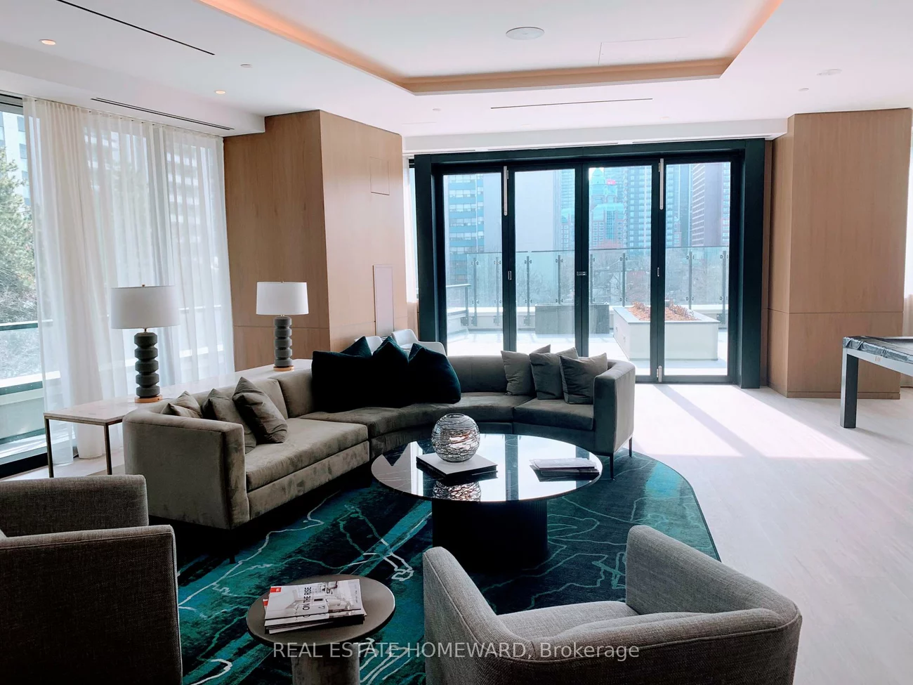 585, BLOOR, North St. James Town, Toronto