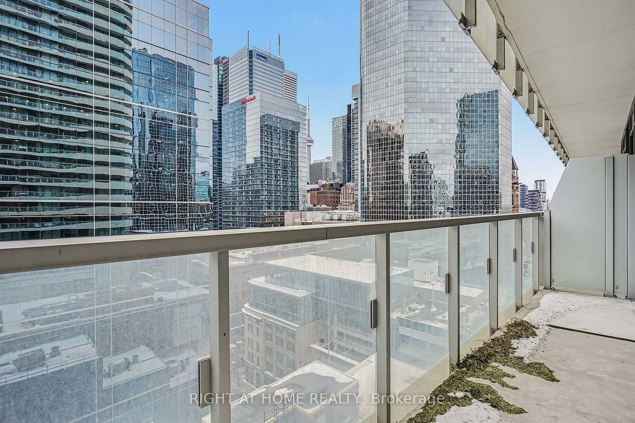 197, Yonge, Church-Yonge Corridor, Toronto