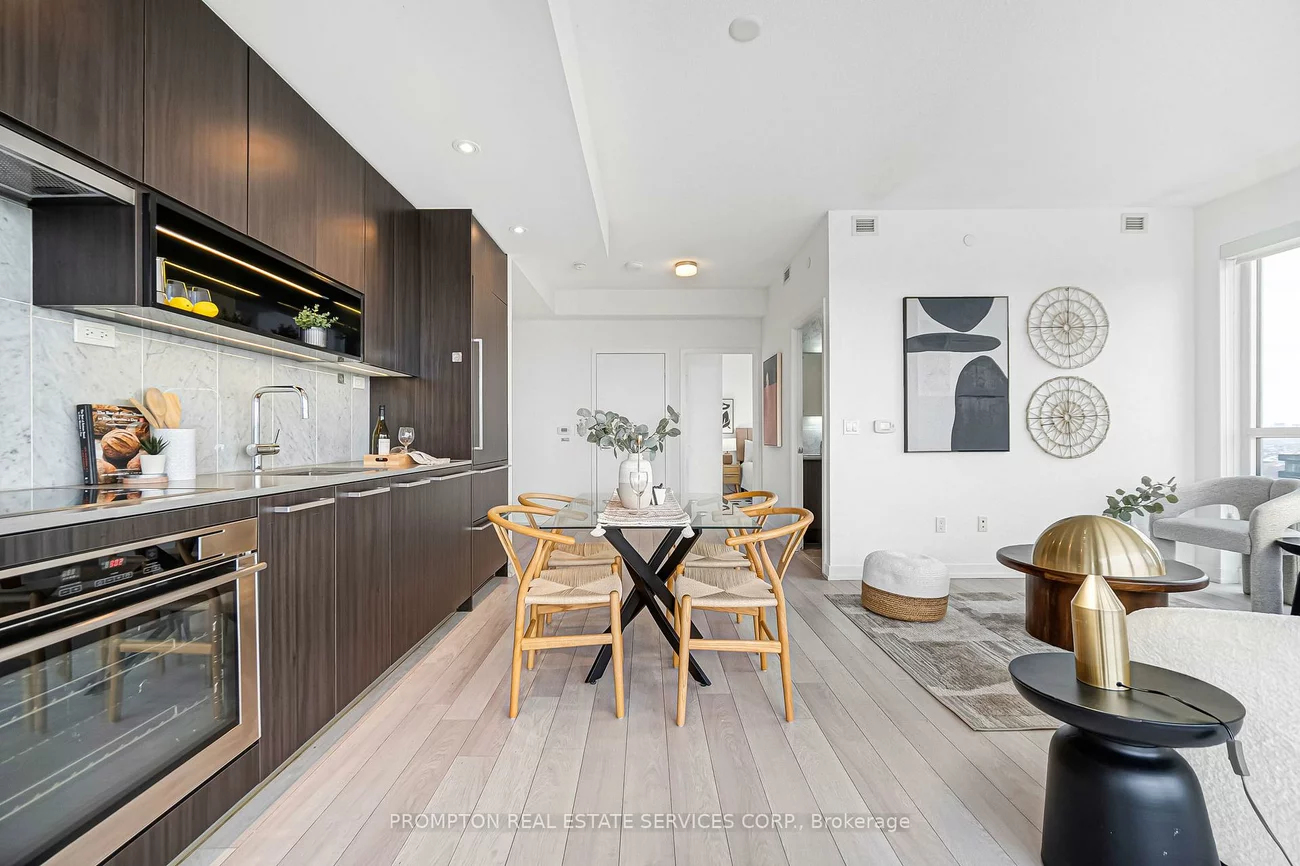 117, Mcmahon, Bayview Village, Toronto