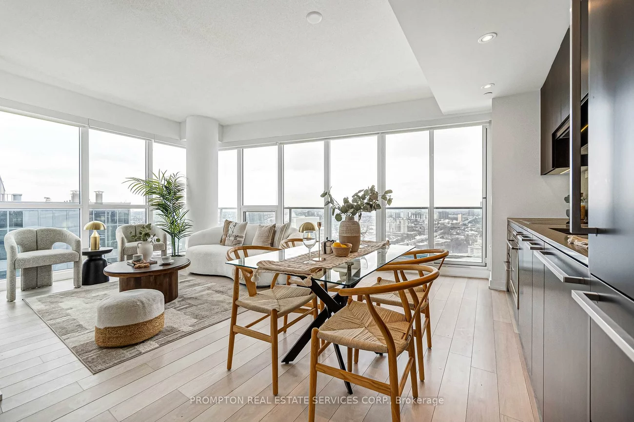 117, Mcmahon, Bayview Village, Toronto