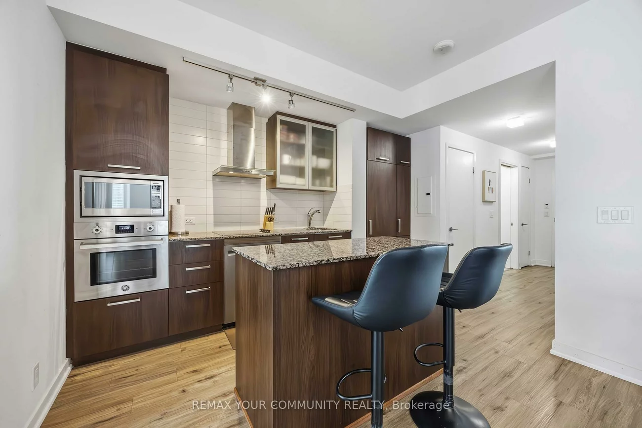 14, York, Waterfront Communities C1, Toronto