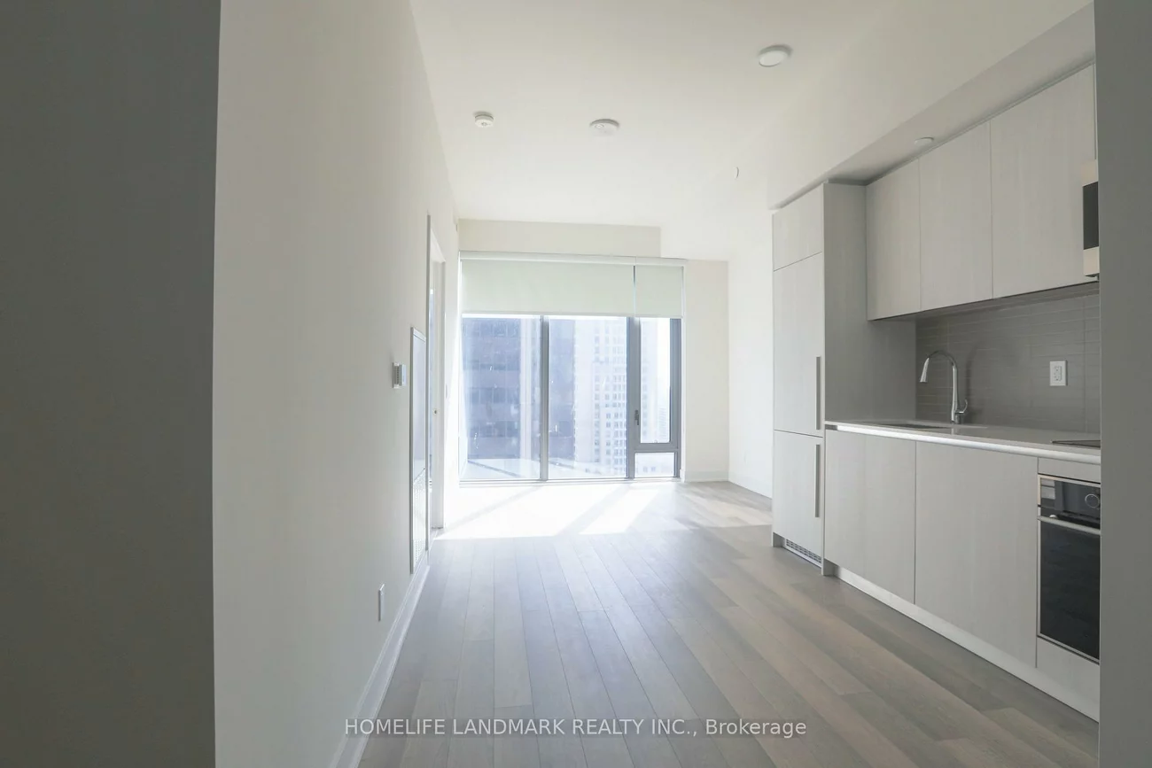 8, Cumberland, Annex, Toronto