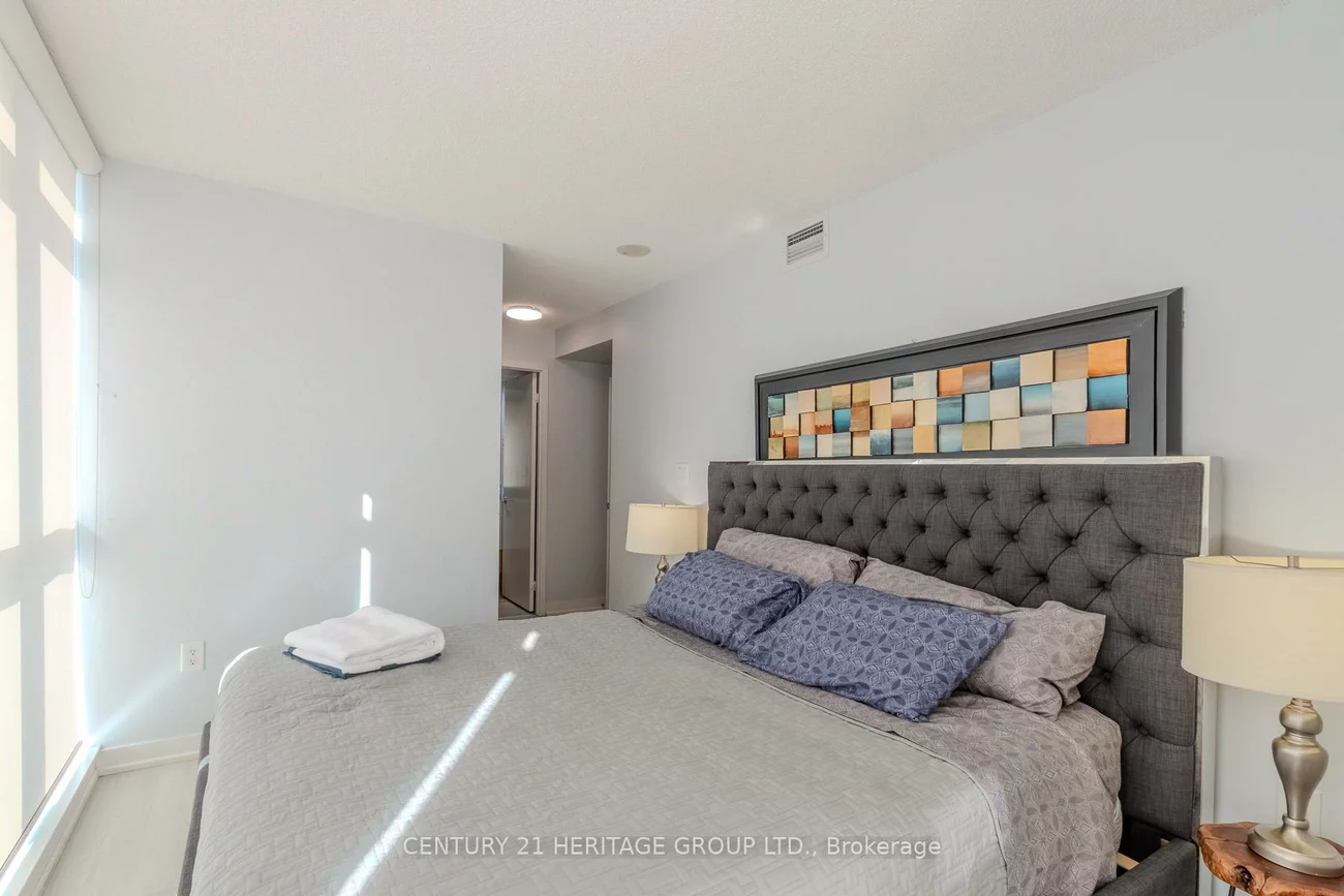 151, Dan Leckie, Waterfront Communities C1, Toronto