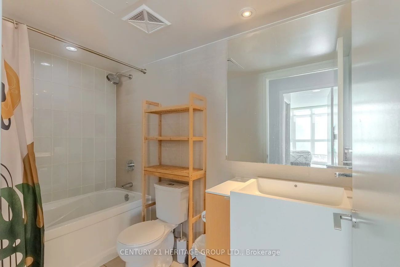 151, Dan Leckie, Waterfront Communities C1, Toronto