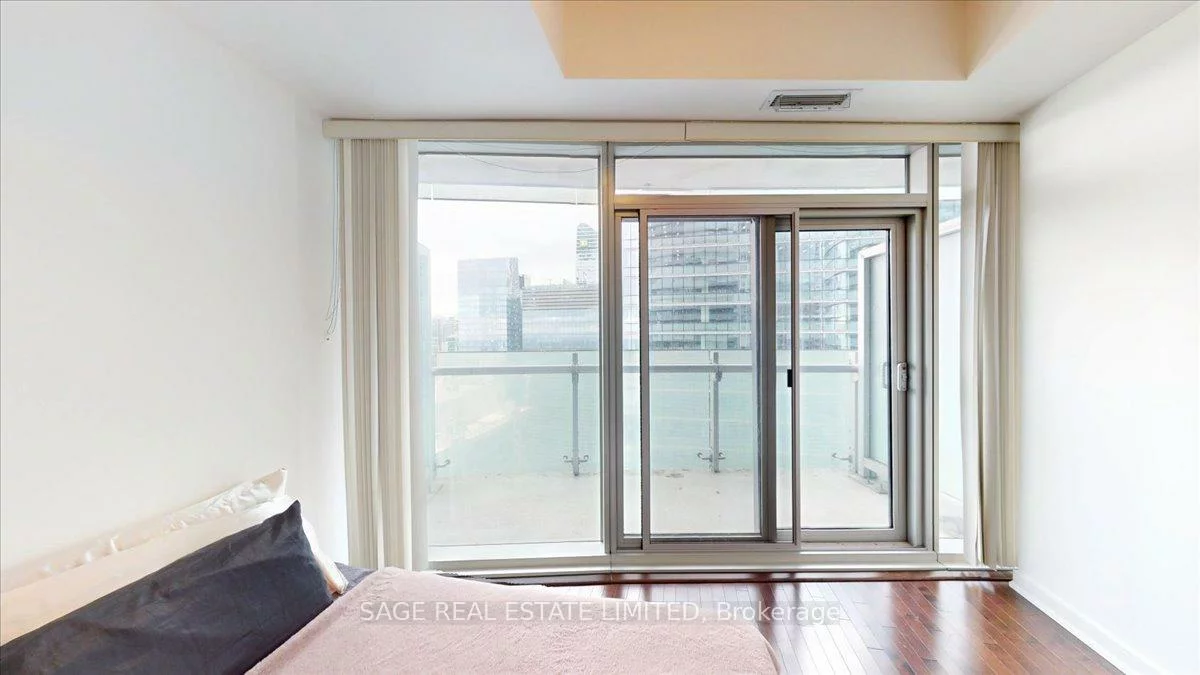 12, York, Waterfront Communities C1, Toronto