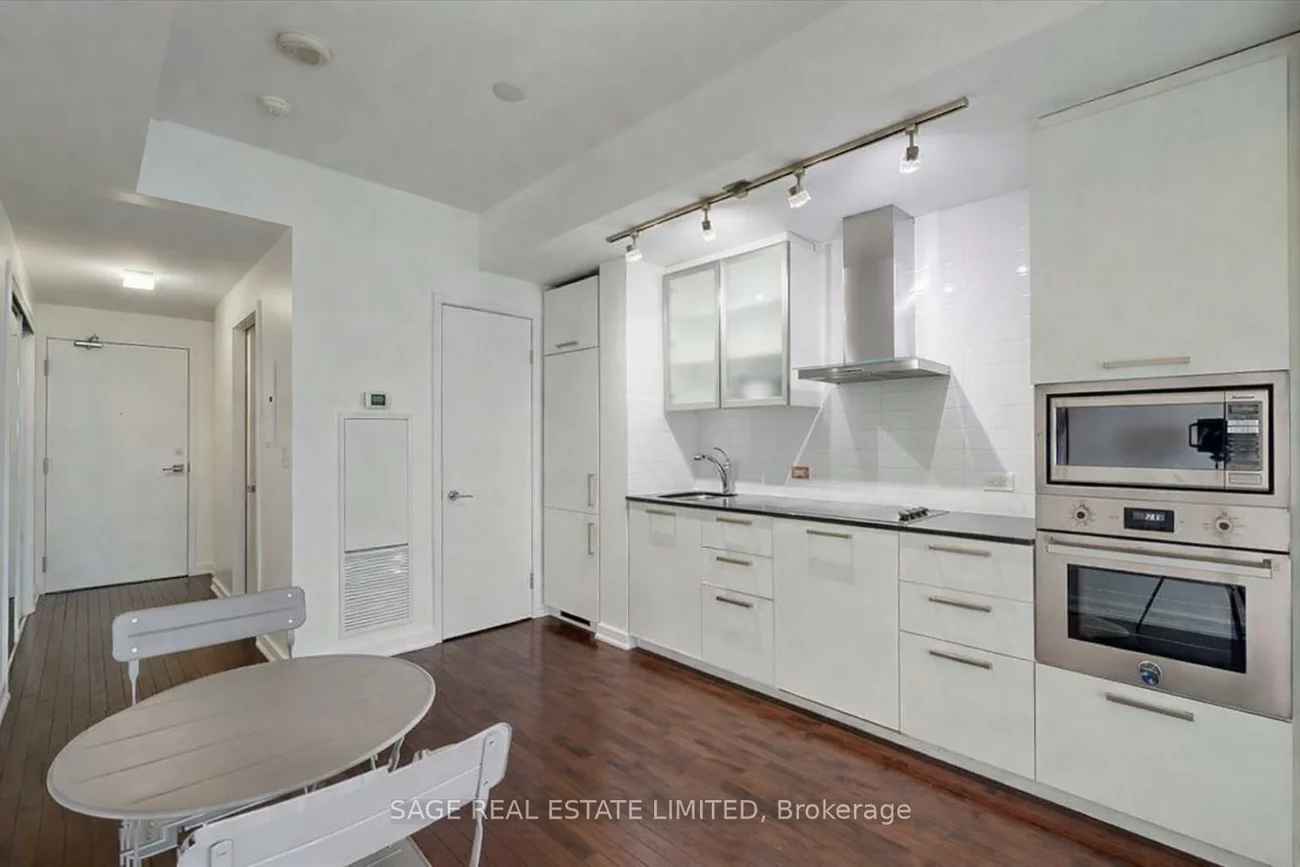 12, York, Waterfront Communities C1, Toronto