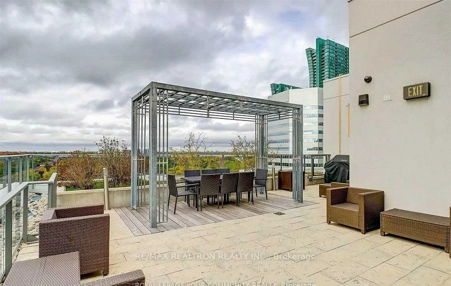 28, Avondale, Willowdale East, Toronto