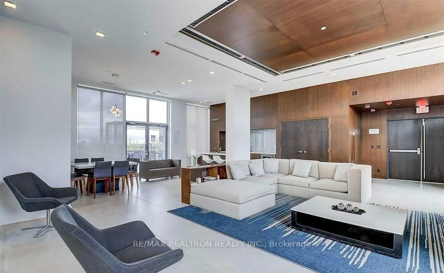 28, Avondale, Willowdale East, Toronto