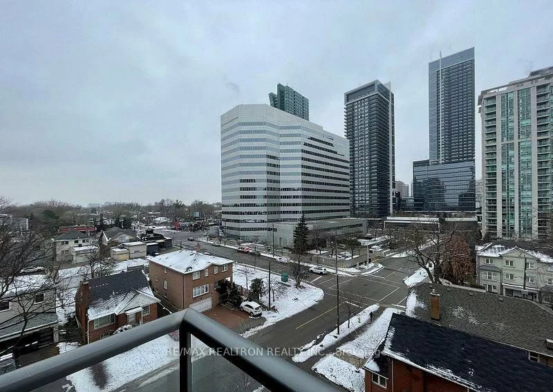 28, Avondale, Willowdale East, Toronto