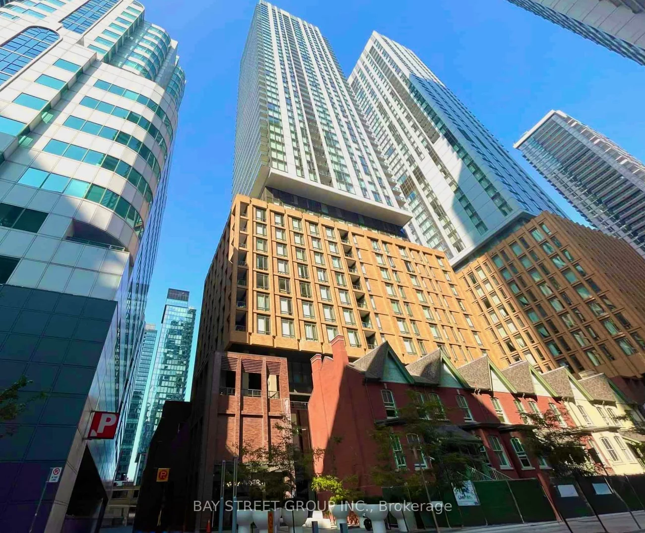 8, Widmer, Waterfront Communities C1, Toronto