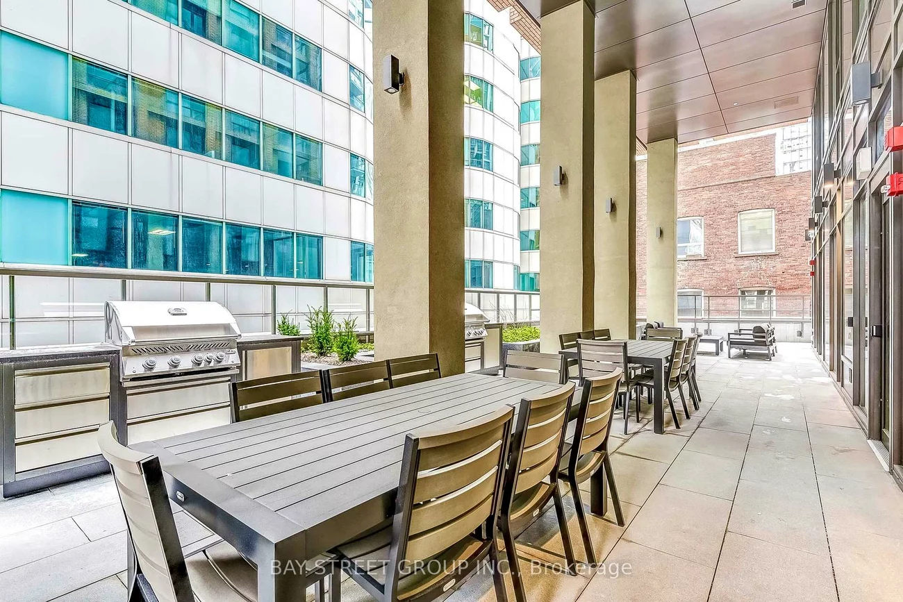 8, Widmer, Waterfront Communities C1, Toronto