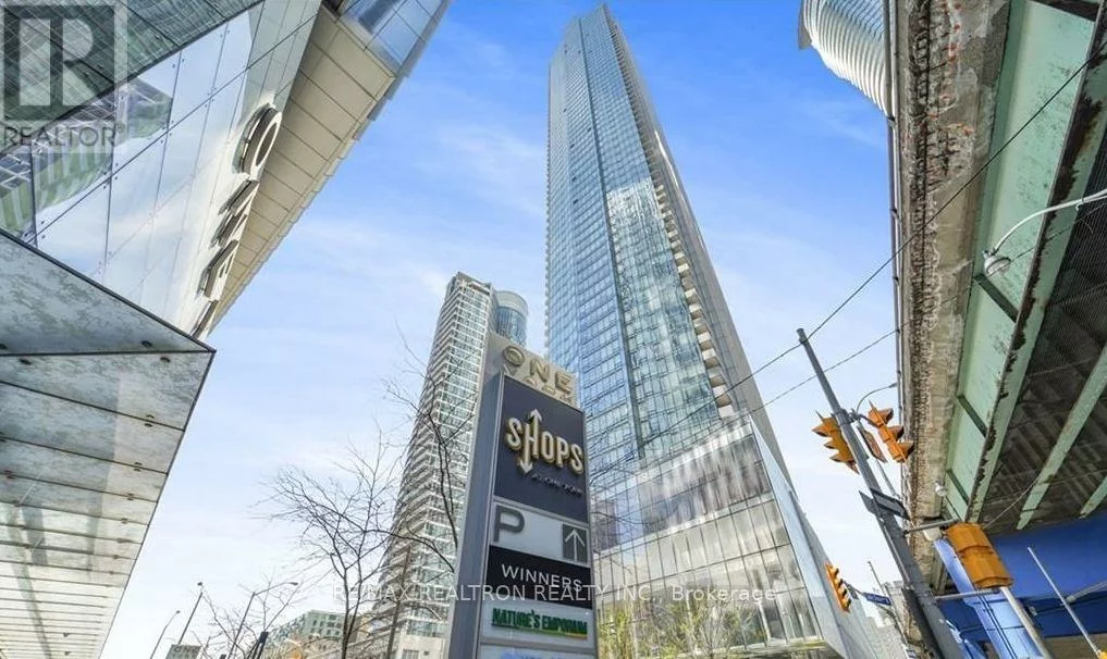 10, YORK, Waterfront Communities C1, Toronto