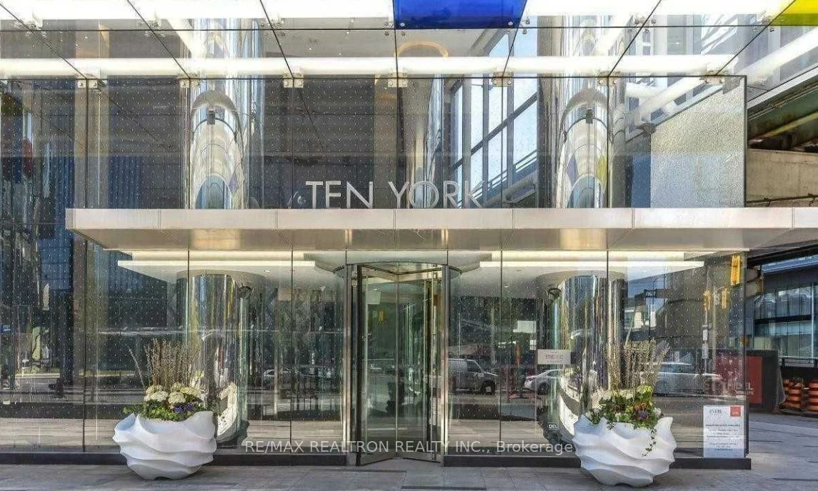 10, YORK, Waterfront Communities C1, Toronto