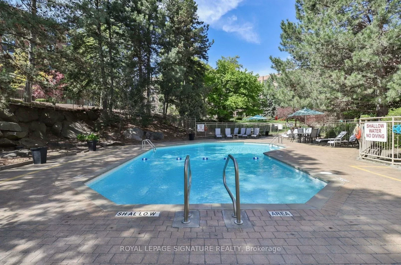 1210, Don Mills, Banbury-Don Mills, Toronto