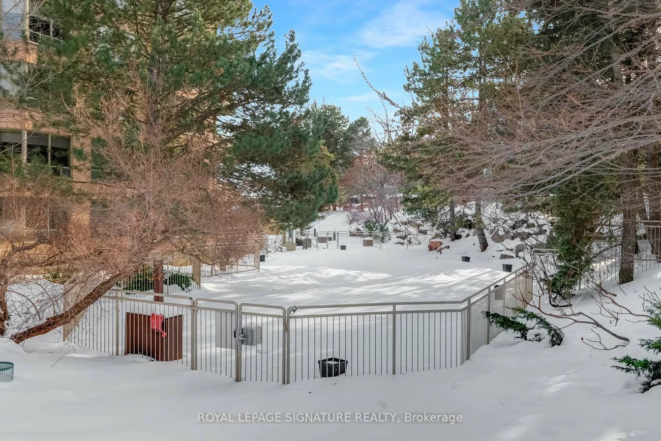 1210, Don Mills, Banbury-Don Mills, Toronto