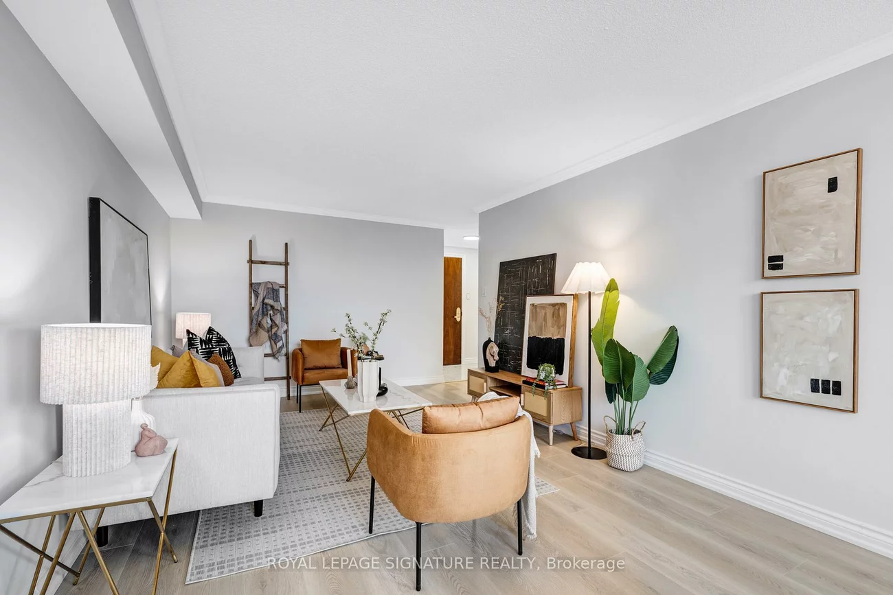 1210, Don Mills, Banbury-Don Mills, Toronto