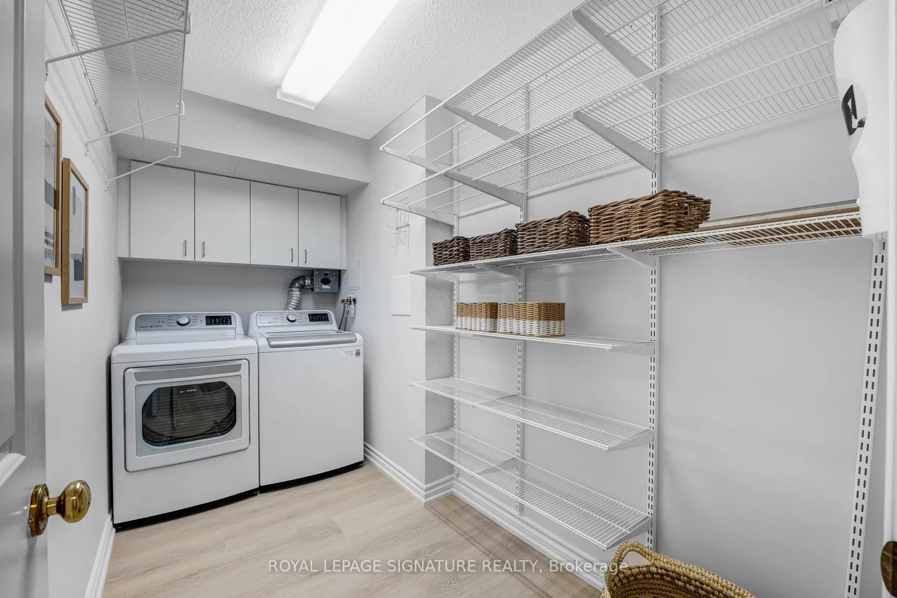 1210, Don Mills, Banbury-Don Mills, Toronto