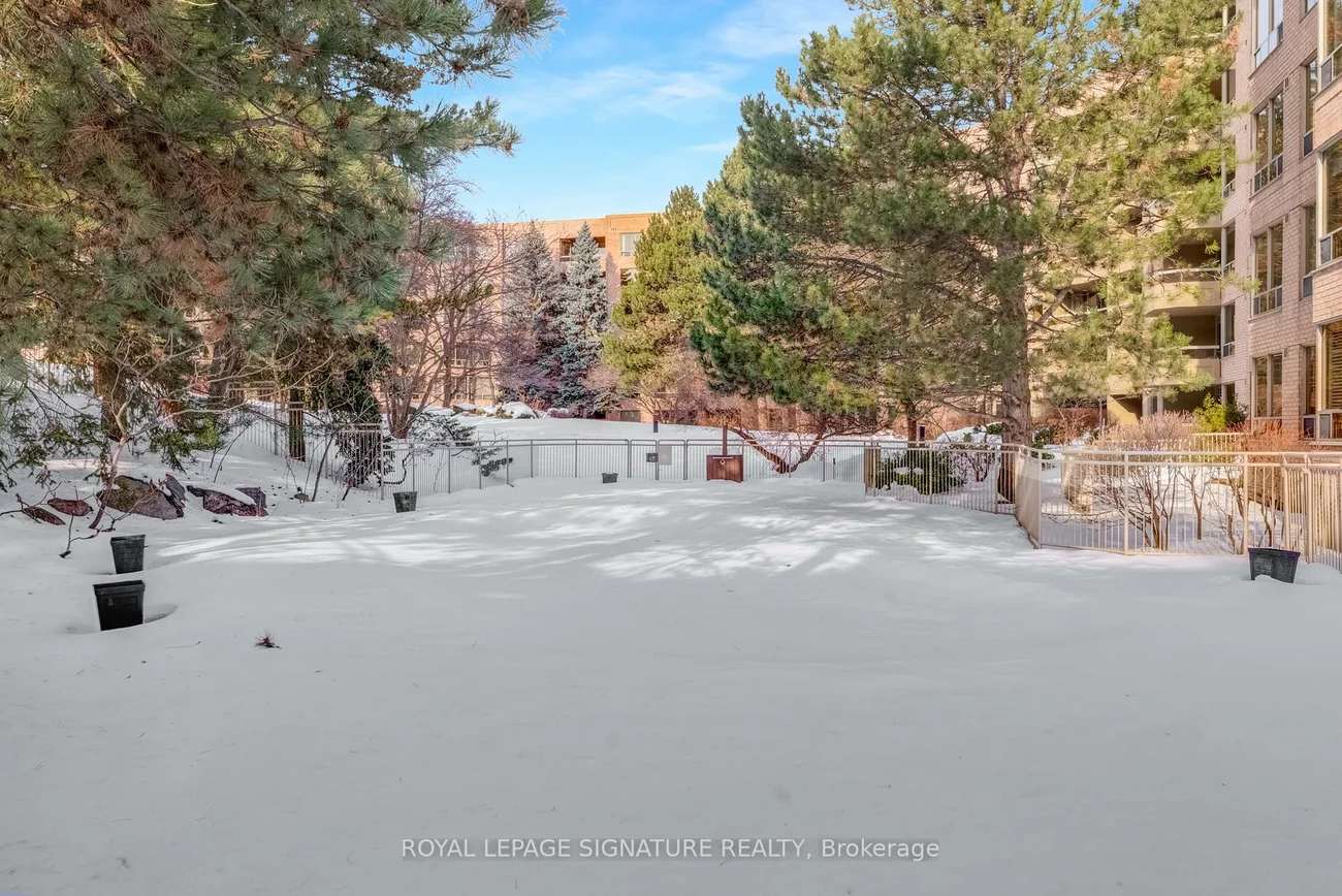 1210, Don Mills, Banbury-Don Mills, Toronto