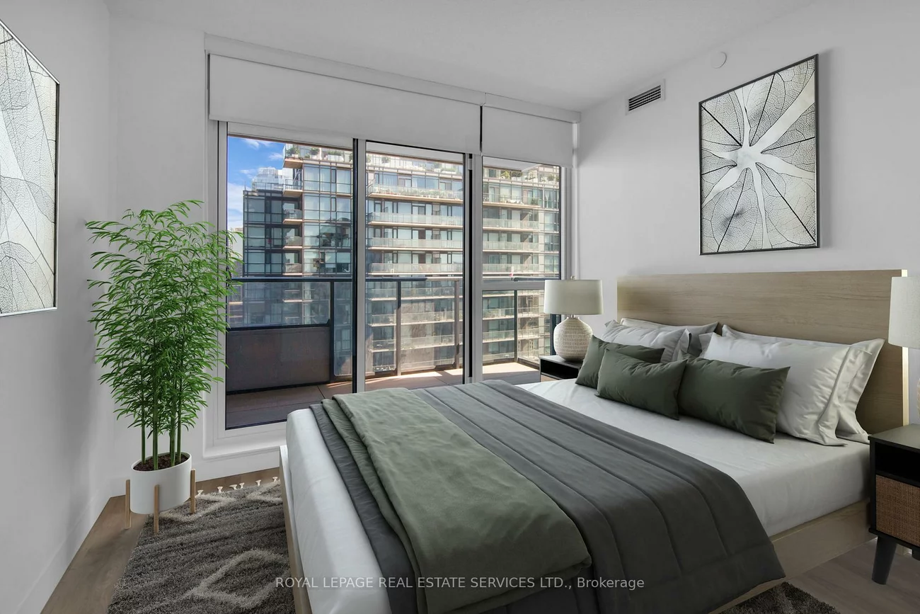 38, Widmer, Waterfront Communities C1, Toronto