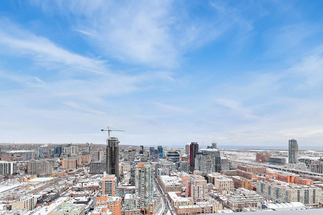 33, Lombard, Church-Yonge Corridor, Toronto