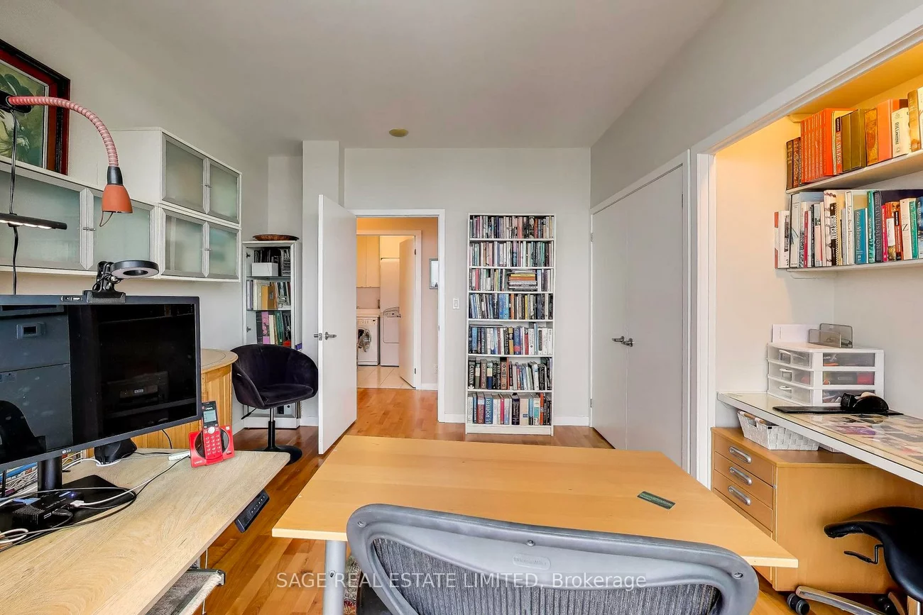 33, Lombard, Church-Yonge Corridor, Toronto