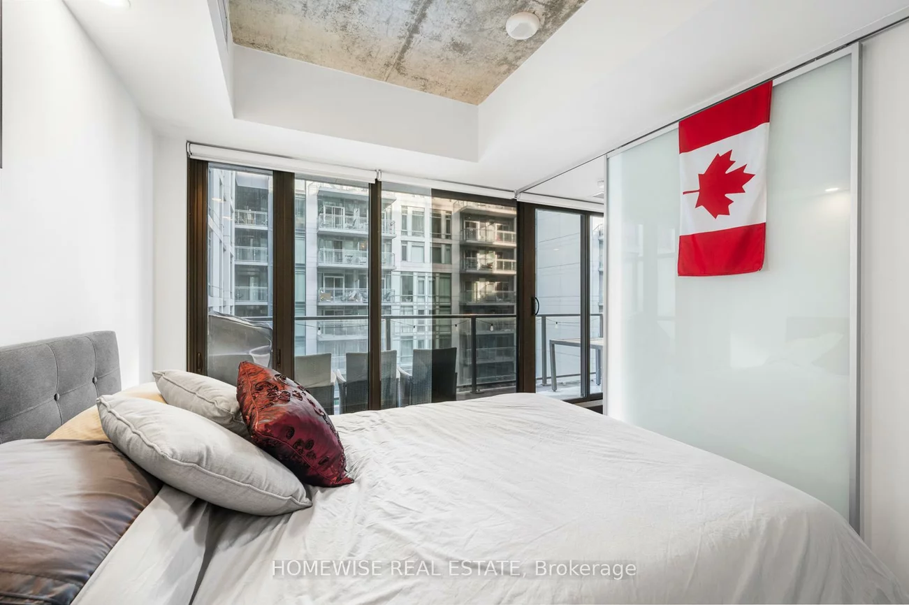 111, Bathurst, Waterfront Communities C1, Toronto