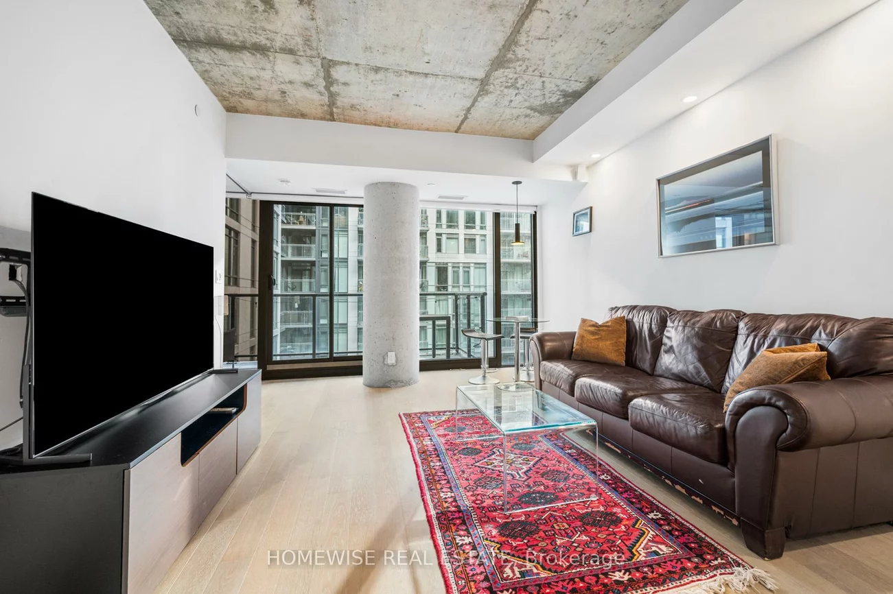 111, Bathurst, Waterfront Communities C1, Toronto