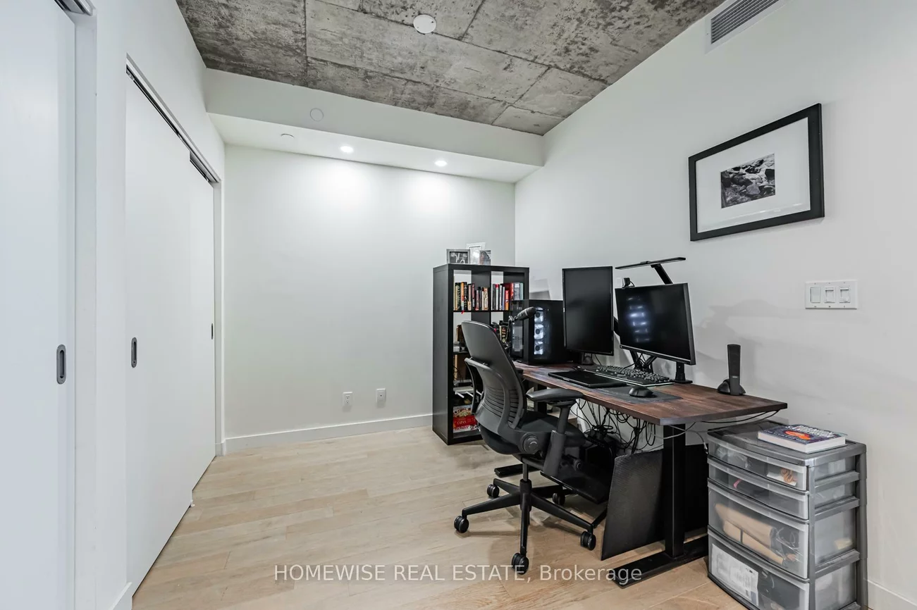 111, Bathurst, Waterfront Communities C1, Toronto