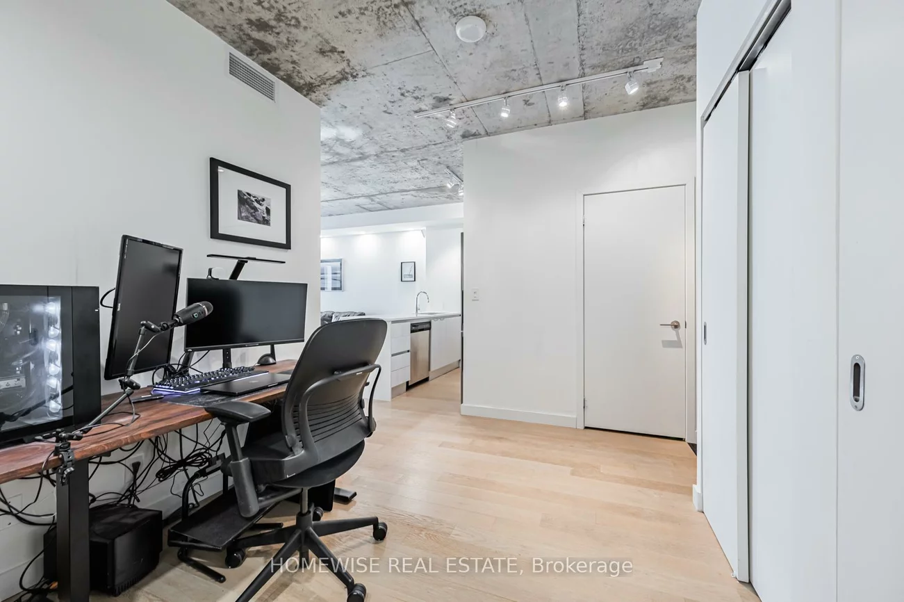 111, Bathurst, Waterfront Communities C1, Toronto