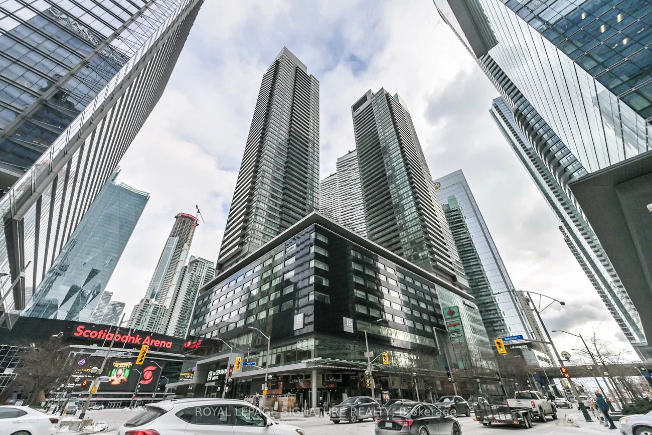 55, Bremner, Waterfront Communities C1, Toronto