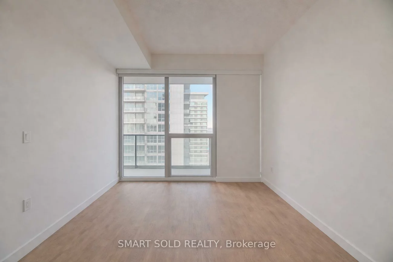 85, McMahon, Bayview Village, Toronto