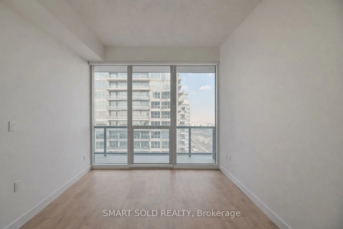 85, McMahon, Bayview Village, Toronto