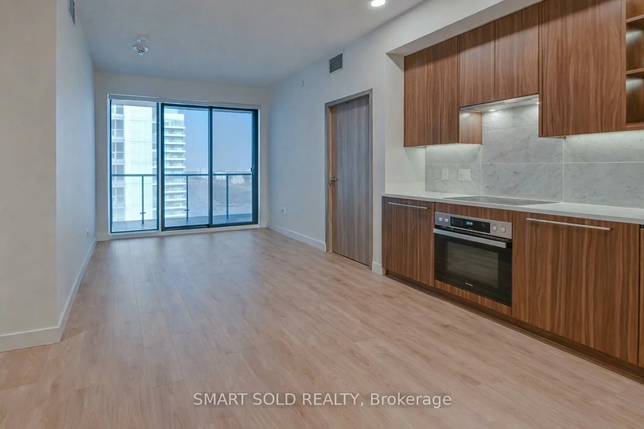 85, McMahon, Bayview Village, Toronto