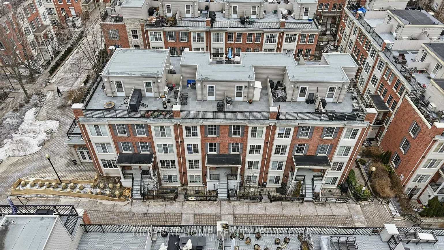 5, Everson, Willowdale East, Toronto